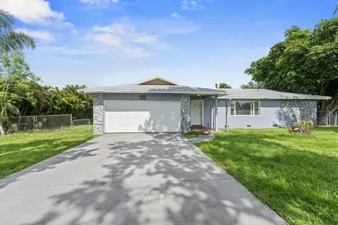 106 NW Broadview Street Port St Lucie FL 34983