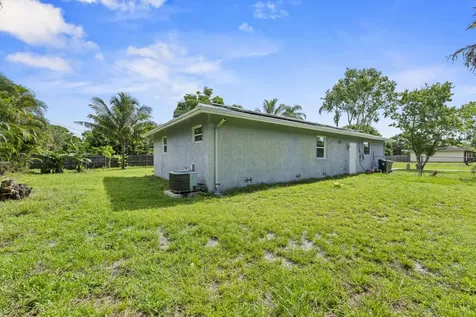 106 NW Broadview Street Port St Lucie FL 34983