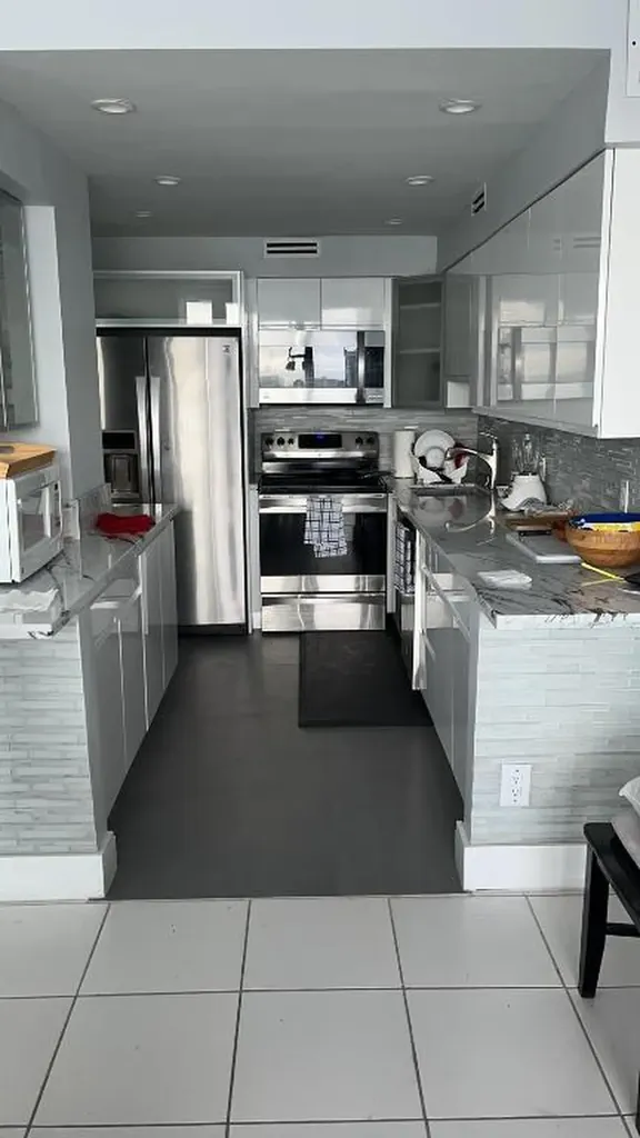 900 Bay Drive Miami Beach FL 33141