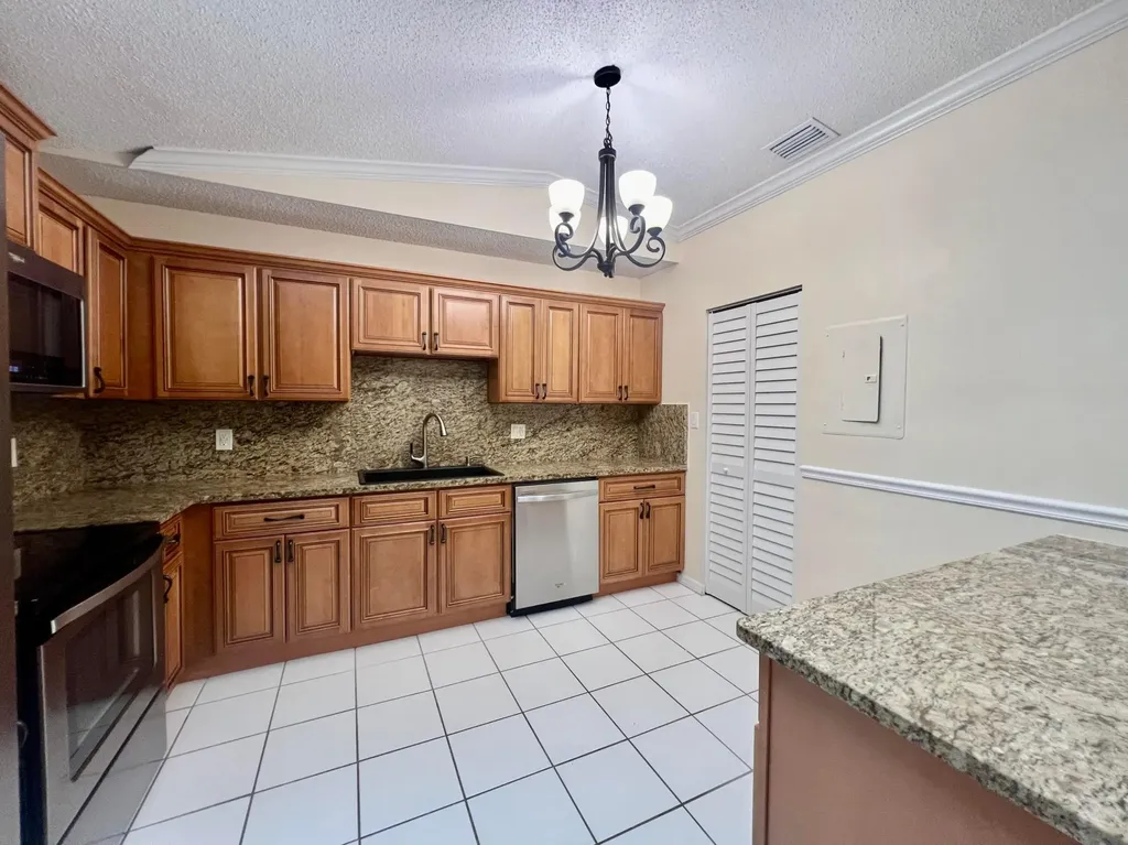 1431 Captains Walk Fort Pierce FL 34950