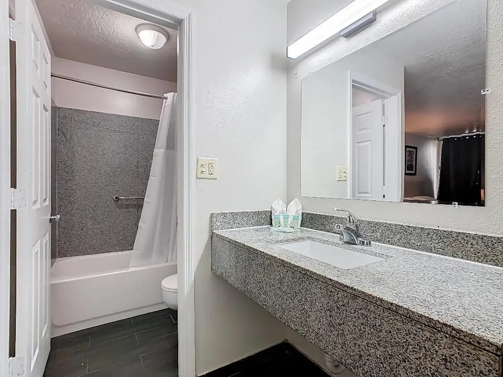 44199 Us-27 Davenport FL 33897