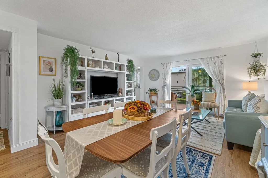 2855 S Garden Drive Lake Worth FL 33461