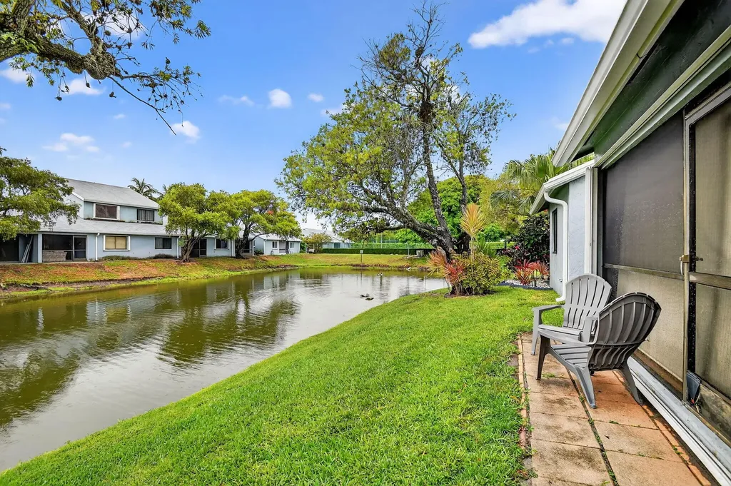 3981 Island Club Circle W Lake Worth FL 33462