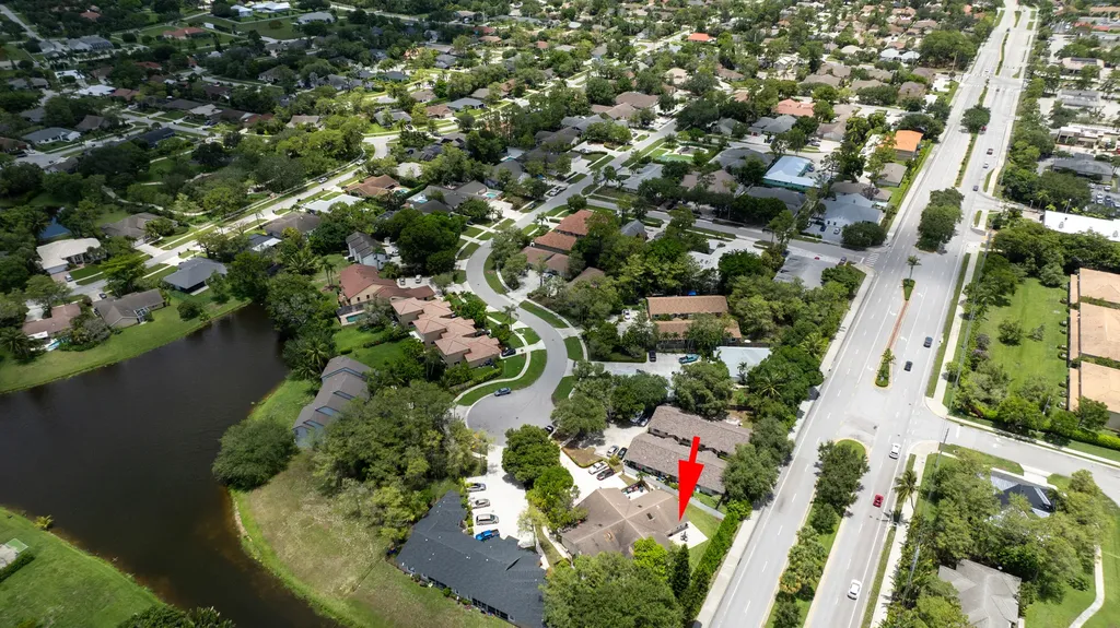 1672 Hawthorne Place Wellington FL 33414