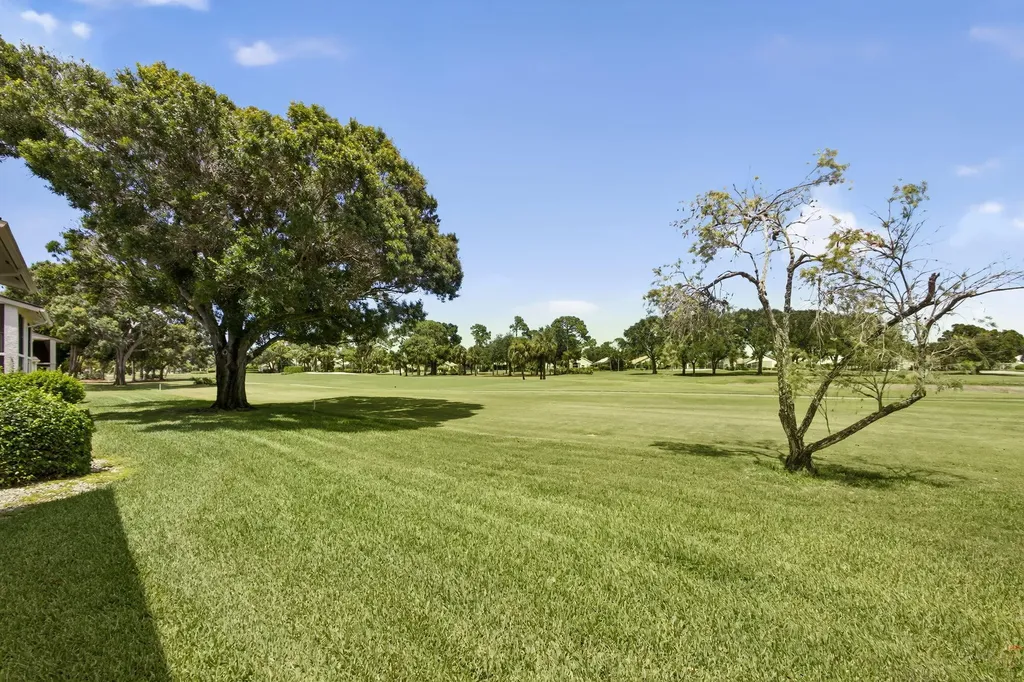 12870 Briarlake Drive Palm Beach Gardens FL 33418