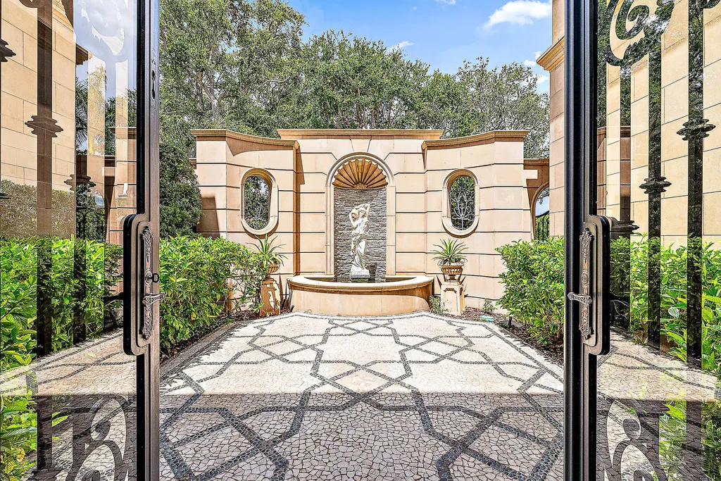 209 Commodore Drive Jupiter FL 33477