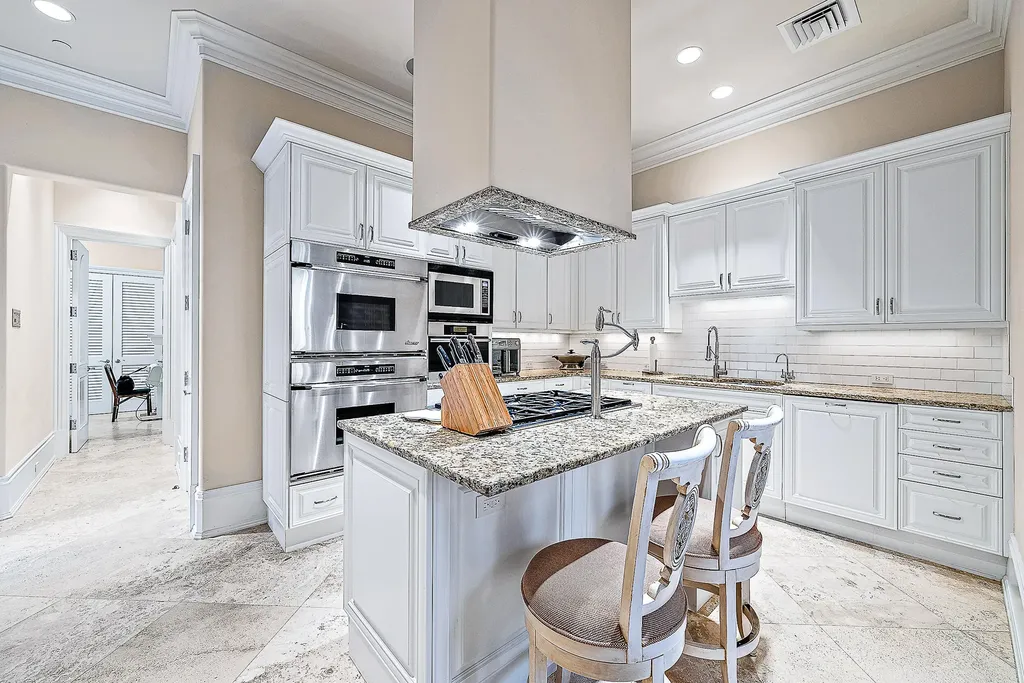 209 Commodore Drive Jupiter FL 33477