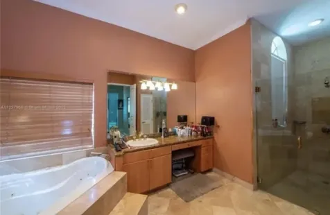 423 NE 3rd Street Pompano Beach FL 33060