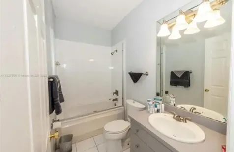 423 NE 3rd Street Pompano Beach FL 33060