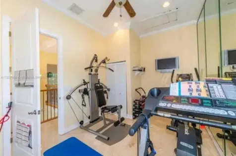 423 NE 3rd Street Pompano Beach FL 33060