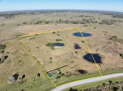 6584 SE 26th Trail Okeechobee FL 34974
