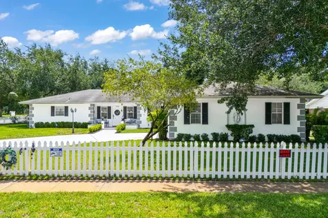 2102 S 26th Street Fort Pierce FL 34947