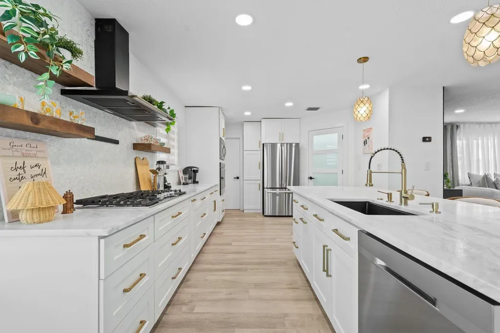 581 SE 5th Avenue Pompano Beach FL 33060