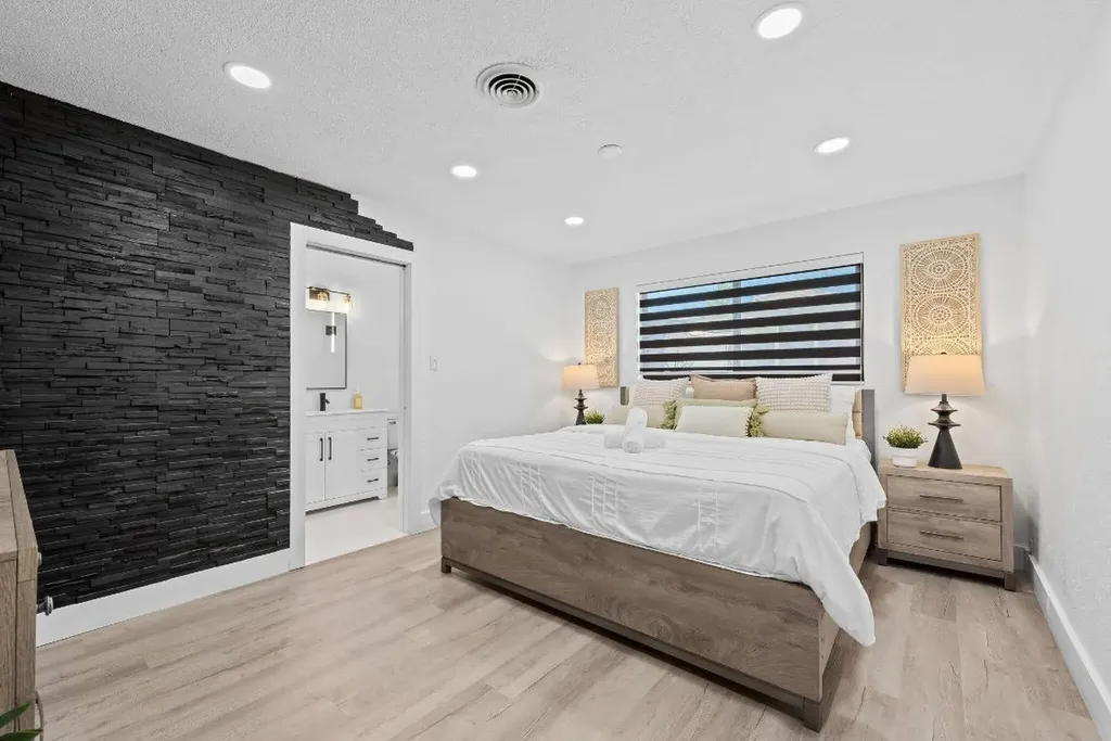 581 SE 5th Avenue Pompano Beach FL 33060