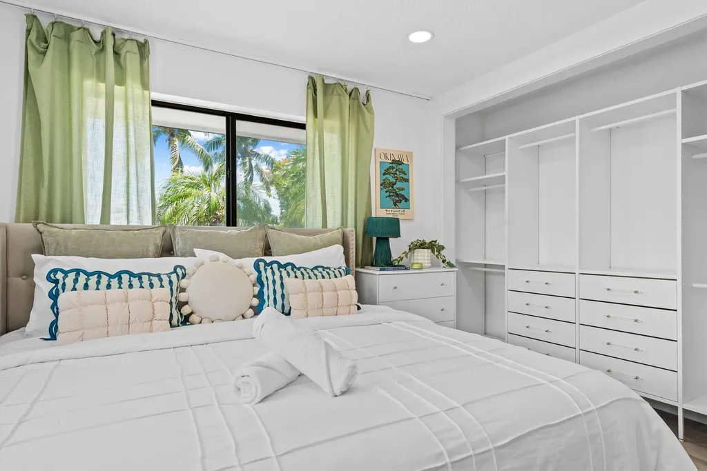 581 SE 5th Avenue Pompano Beach FL 33060