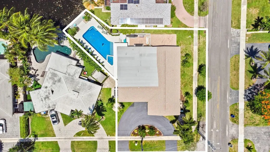 581 SE 5th Avenue Pompano Beach FL 33060