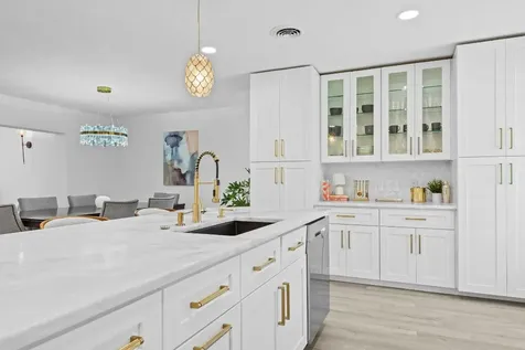 581 SE 5th Avenue Pompano Beach FL 33060