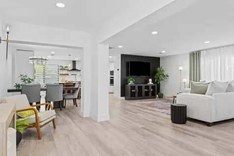 581 SE 5th Avenue Pompano Beach FL 33060