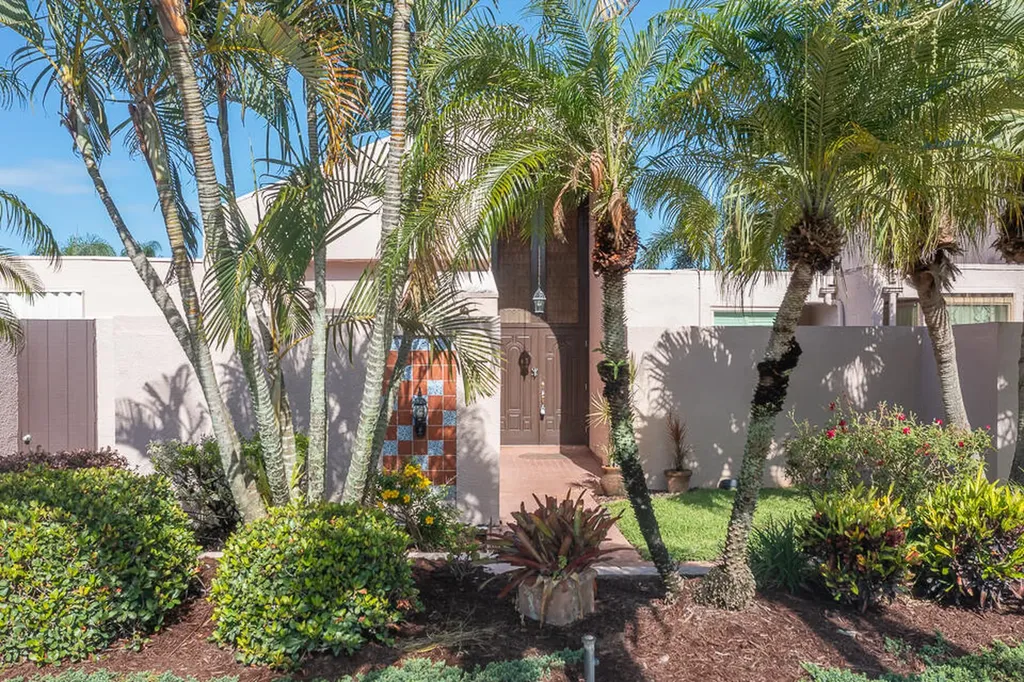 3320 SE Sandpiper Circle Port St Lucie FL 34952