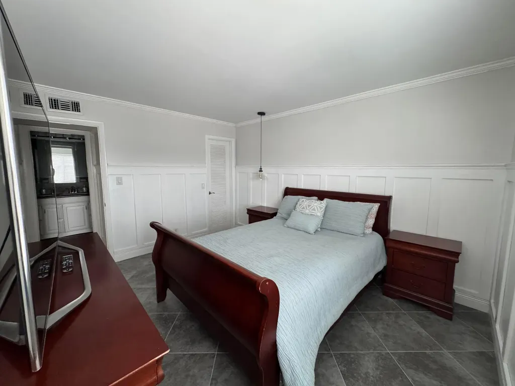 510 Flanders K Delray Beach FL 33484