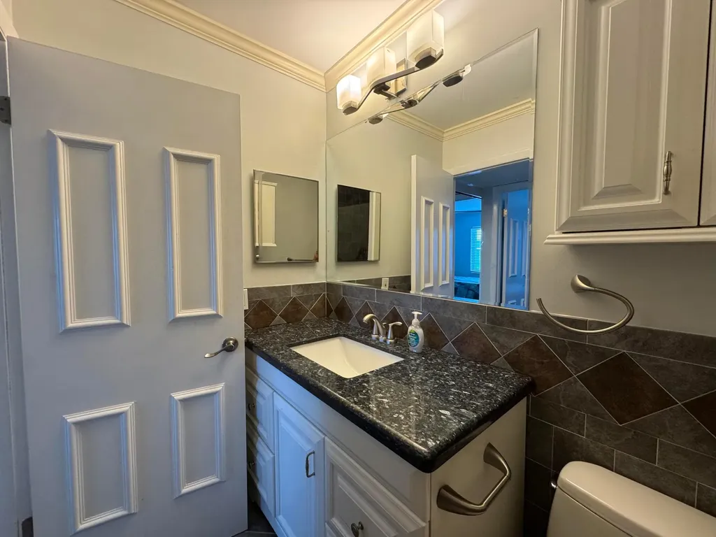 510 Flanders K Delray Beach FL 33484