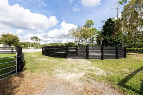 13529 E Citrus Drive Loxahatchee Groves FL 33470