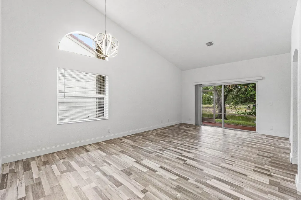 15465 Lake Gardenia Place Delray Beach FL 33484