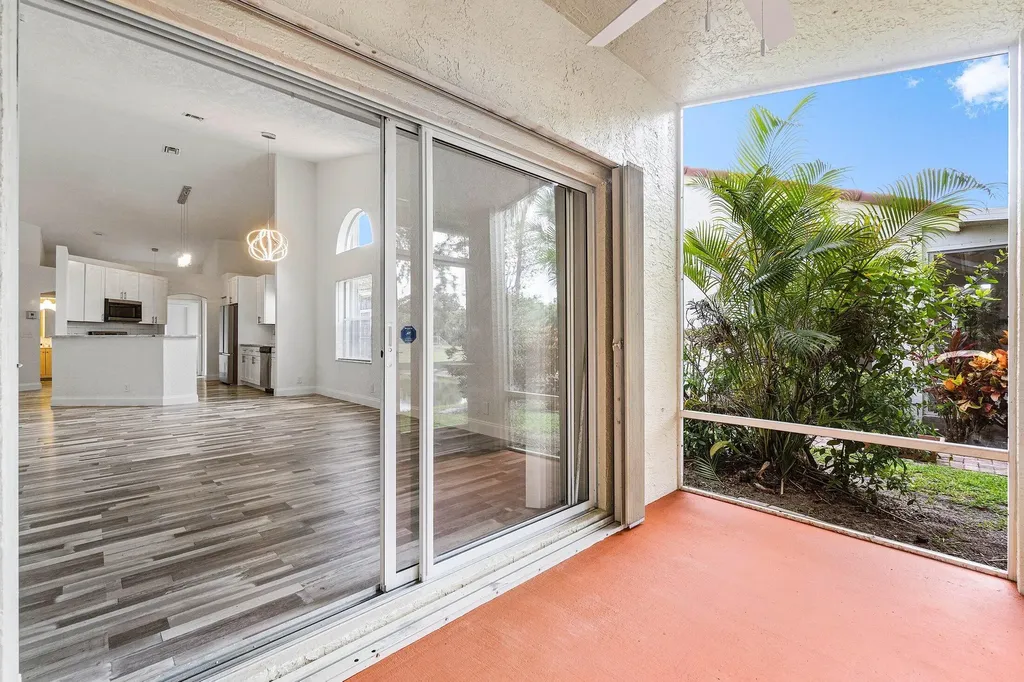 15465 Lake Gardenia Place Delray Beach FL 33484