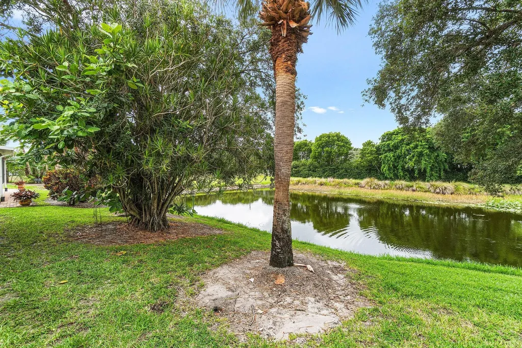 15465 Lake Gardenia Place Delray Beach FL 33484