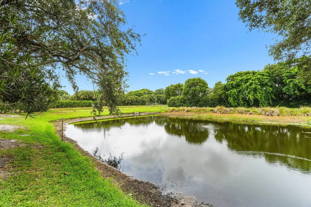 15465 Lake Gardenia Place Delray Beach FL 33484