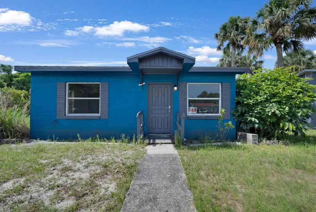 5007 San Diego Avenue Fort Pierce FL 34946