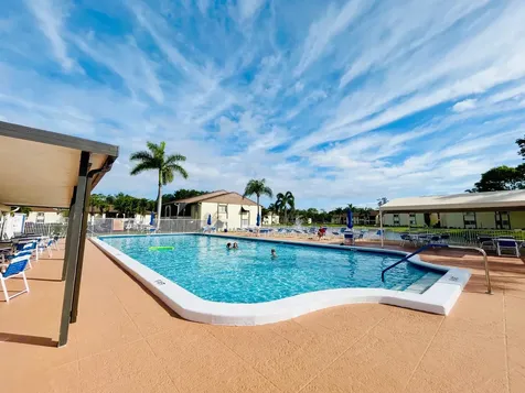 141 Lake Pine Circle Greenacres FL 33463