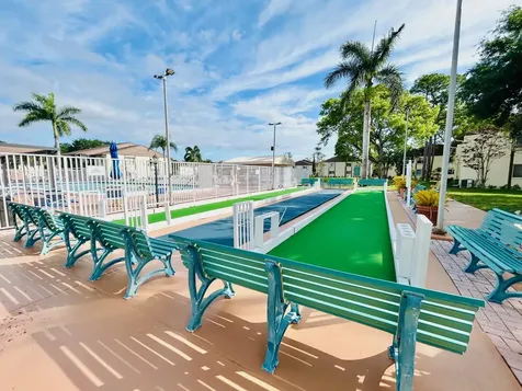 141 Lake Pine Circle Greenacres FL 33463