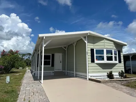 55 Vista De Laguna Fort Pierce FL 34951