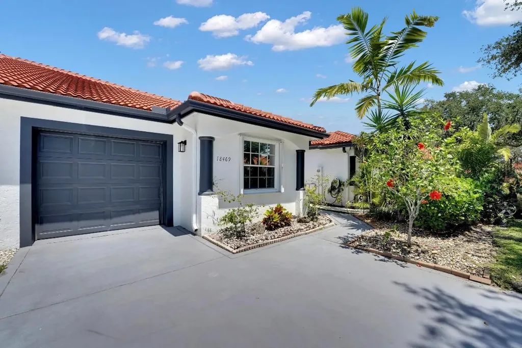 18469 Via Di Sorrento Boca Raton FL 33496