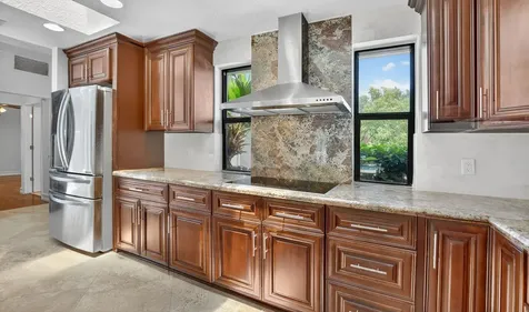 7681 NE Morningside Terrace Boca Raton FL 33487