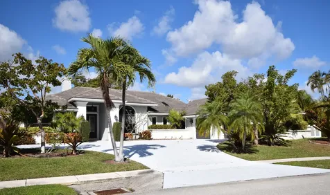 7681 NE Morningside Terrace Boca Raton FL 33487