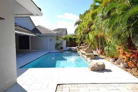 7681 NE Morningside Terrace Boca Raton FL 33487