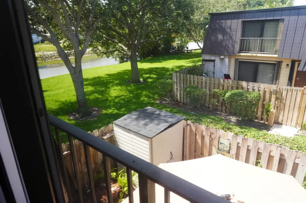 2407 Waterside Drive Lake Worth FL 33461