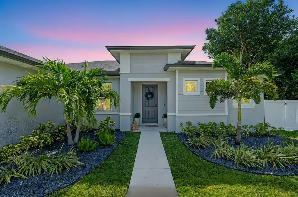 4281 SW Xenon Street Port St Lucie FL 34953