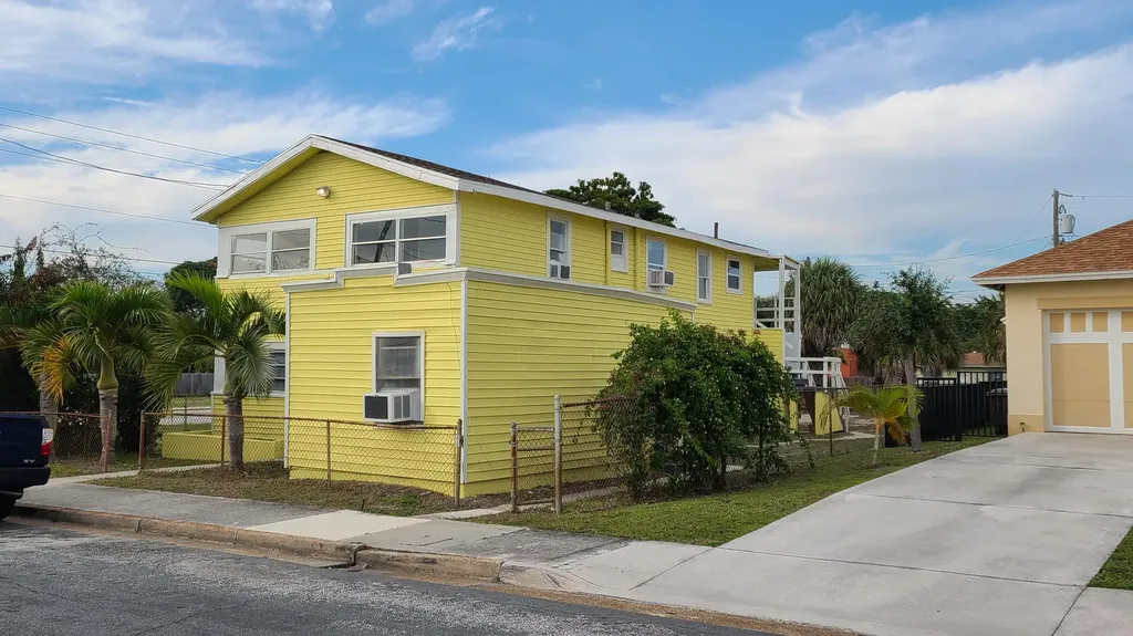 921 14th Street West Palm Beach FL 33401
