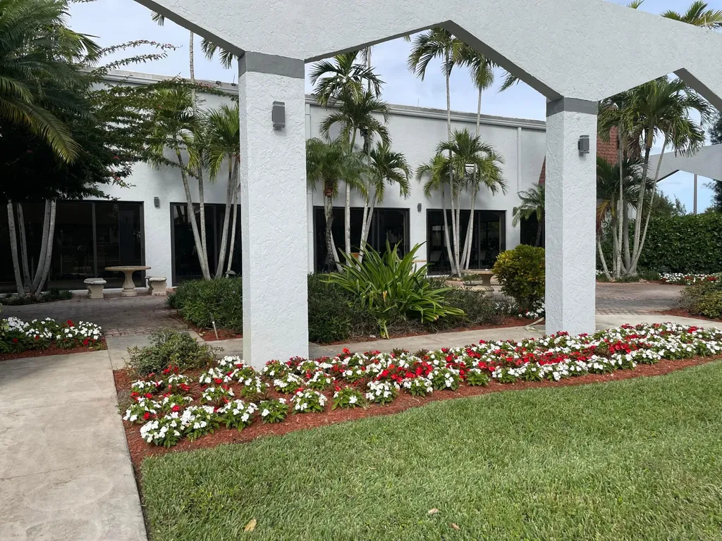 6866 Huntington Lane Delray Beach FL 33446
