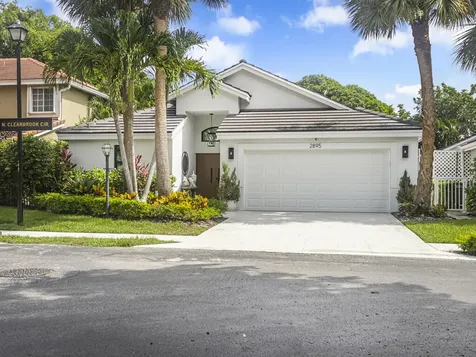 2895 N Clearbrook Circle Delray Beach FL 33445
