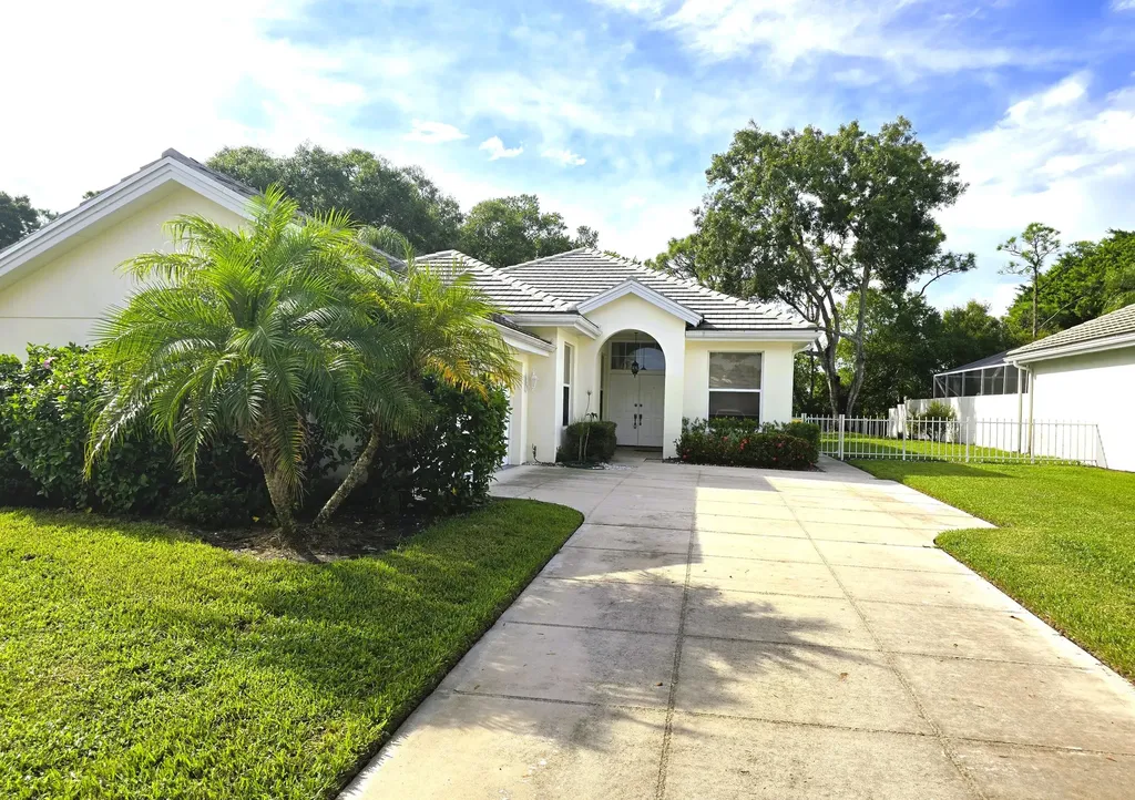 5131 SE Sweetbrier Terrace Hobe Sound FL 33455