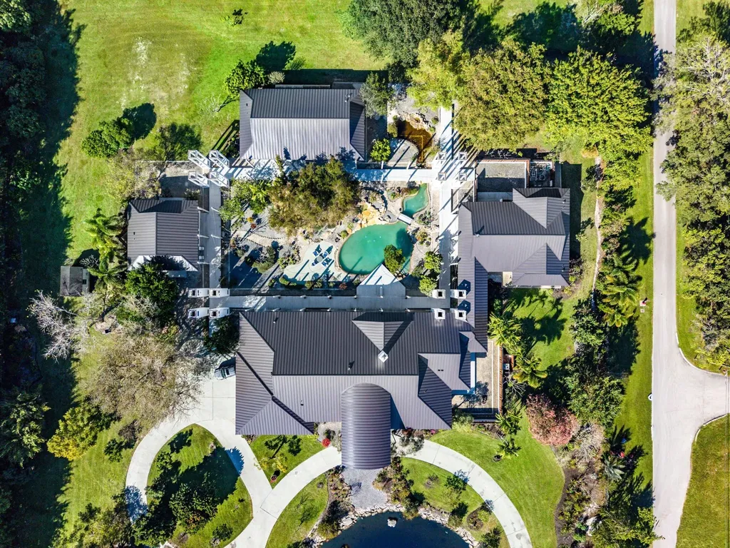 8549 Surrey Lane Boca Raton FL 33496