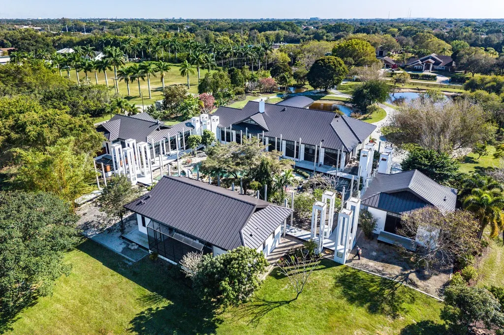 8549 Surrey Lane Boca Raton FL 33496