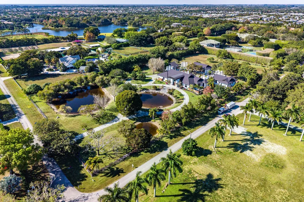 8549 Surrey Lane Boca Raton FL 33496
