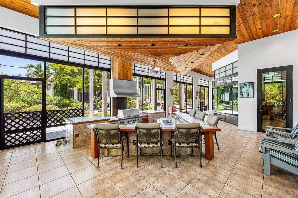 8549 Surrey Lane Boca Raton FL 33496