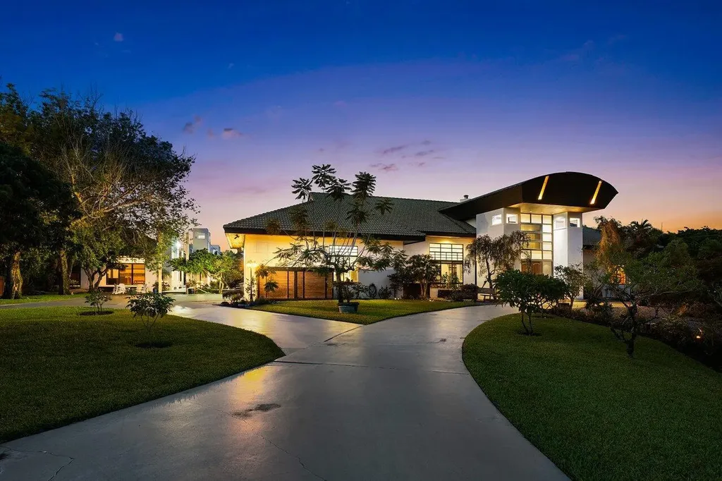 8549 Surrey Lane Boca Raton FL 33496
