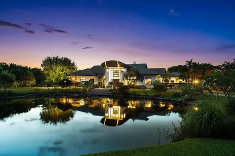 8549 Surrey Lane Boca Raton FL 33496